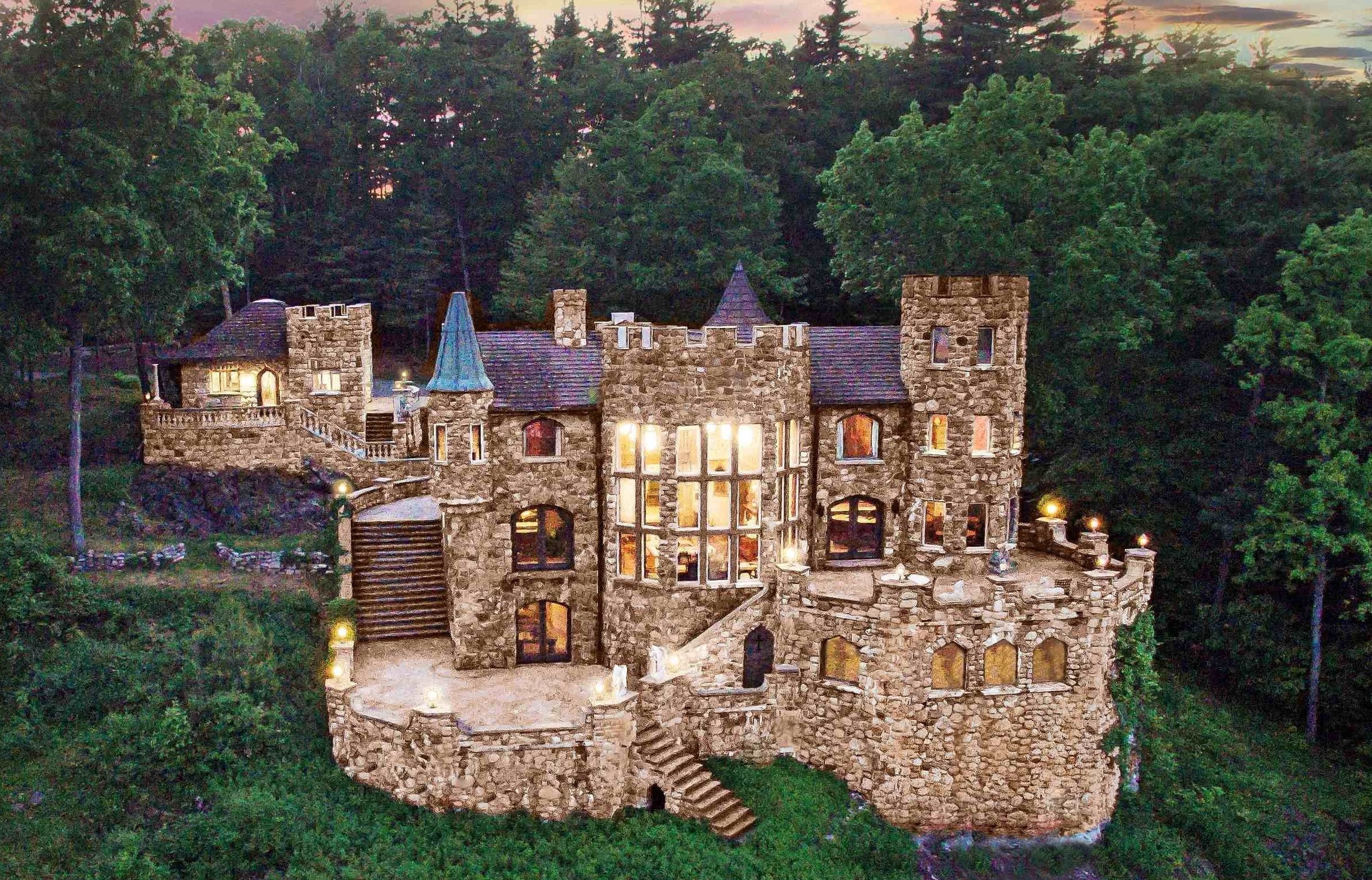 Highlands Castle